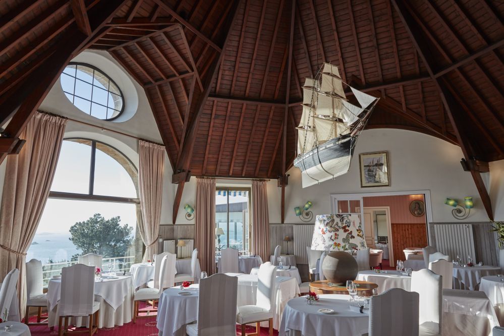 Manoir de Lan Kerellec - Dining